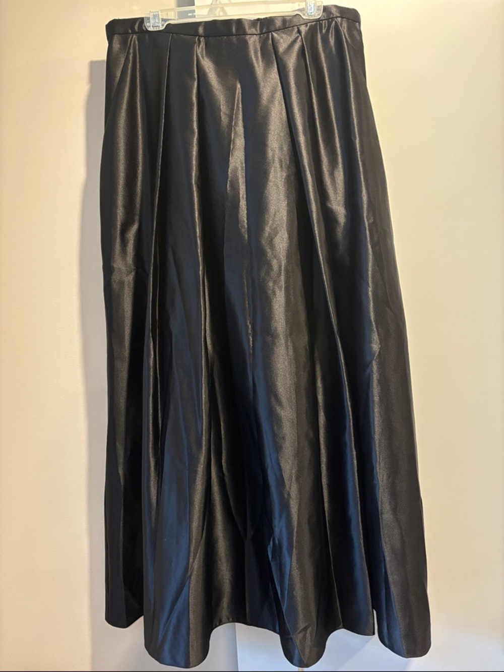 Alex Evenings Black Floor Length Satin Evening Skirt